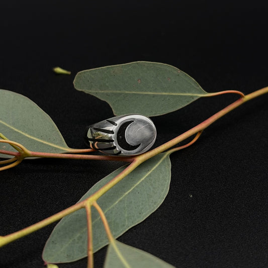 Inlaid Moon Signet