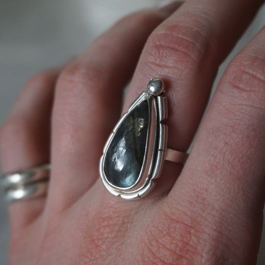Labradorite Calypso Ring